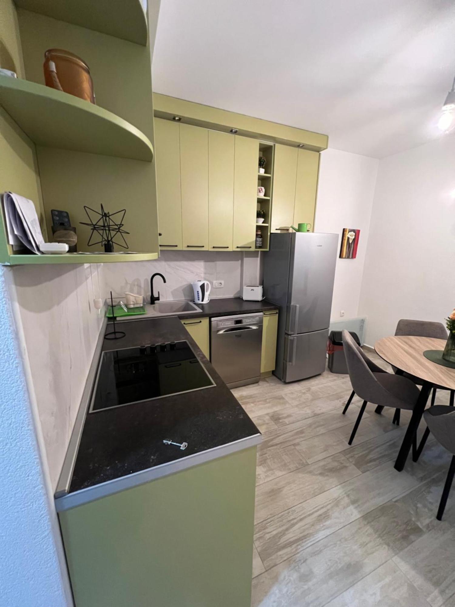 Appartamento Apartman Nadja Cattaro Esterno foto